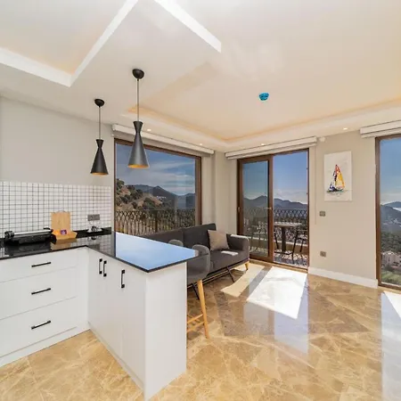 Fully Furnished Flat With Sea View In Antalya 카스