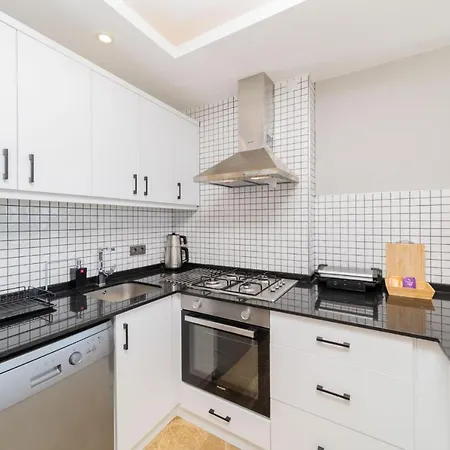 Fully Furnished Flat With Sea View In Antalya 아파트 카스
